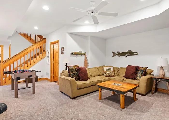 The Lodge, 'north Woods' Style, Boutique Getaway! * Galena