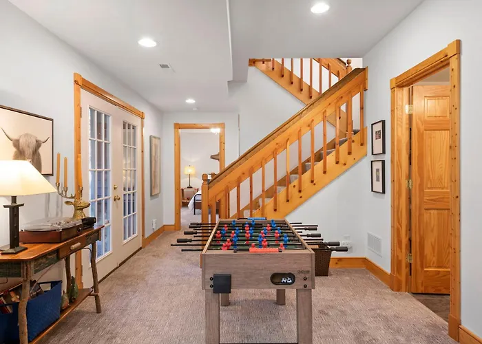 The Lodge, 'north Woods' Style, Boutique Getaway! Galena