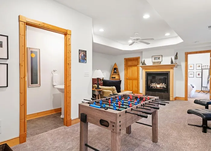 The Lodge, 'north Woods' Style, Boutique Getaway! * Galena