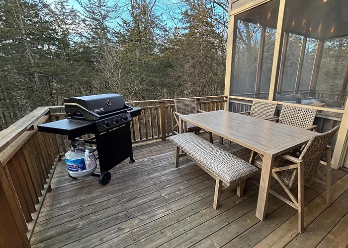 The Lodge, 'north Woods' Style, Boutique Getaway! Galena